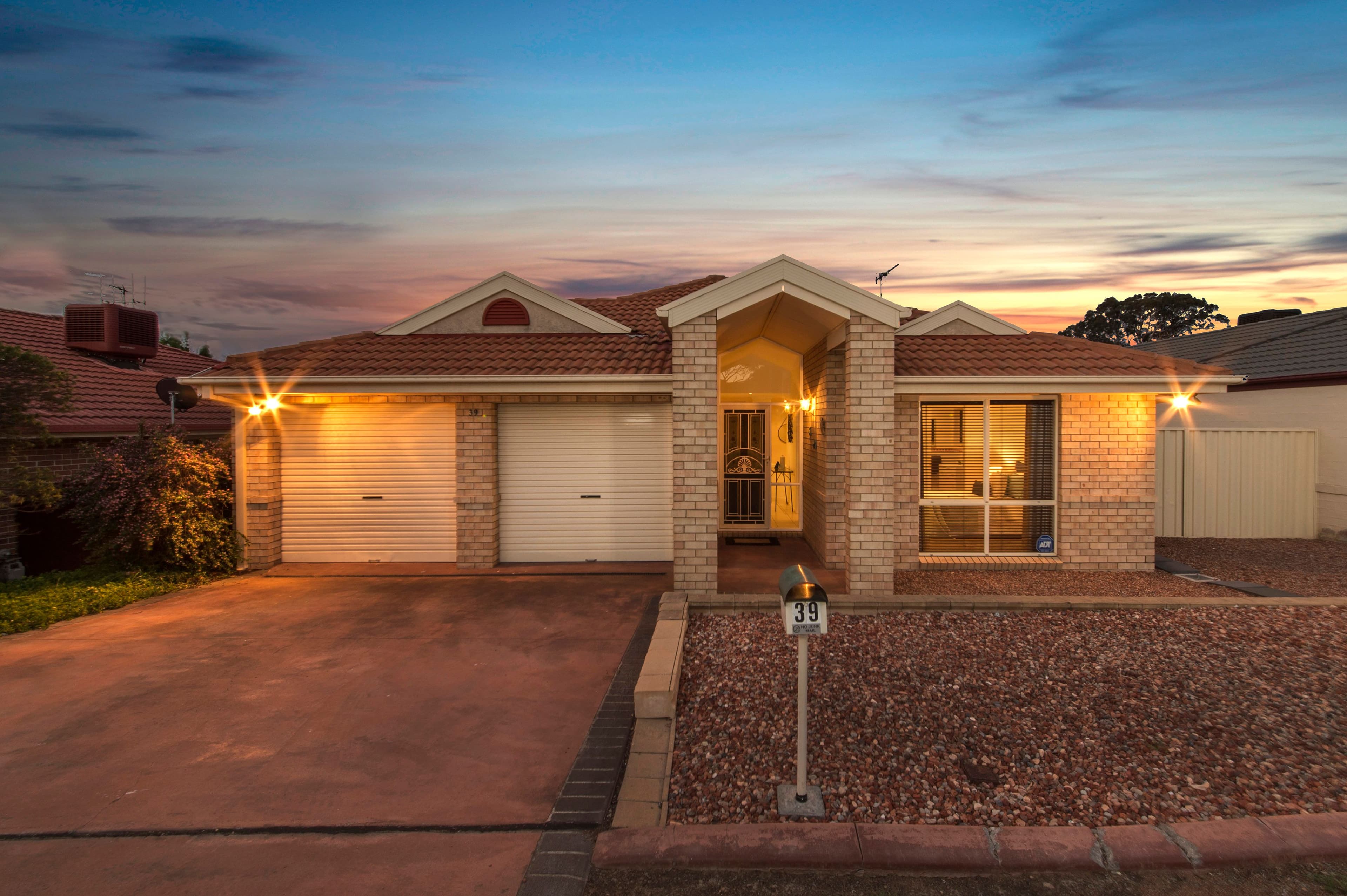 39 Rollston Street, Amaroo ACT 2914, Amaroo - Thumbnail 2