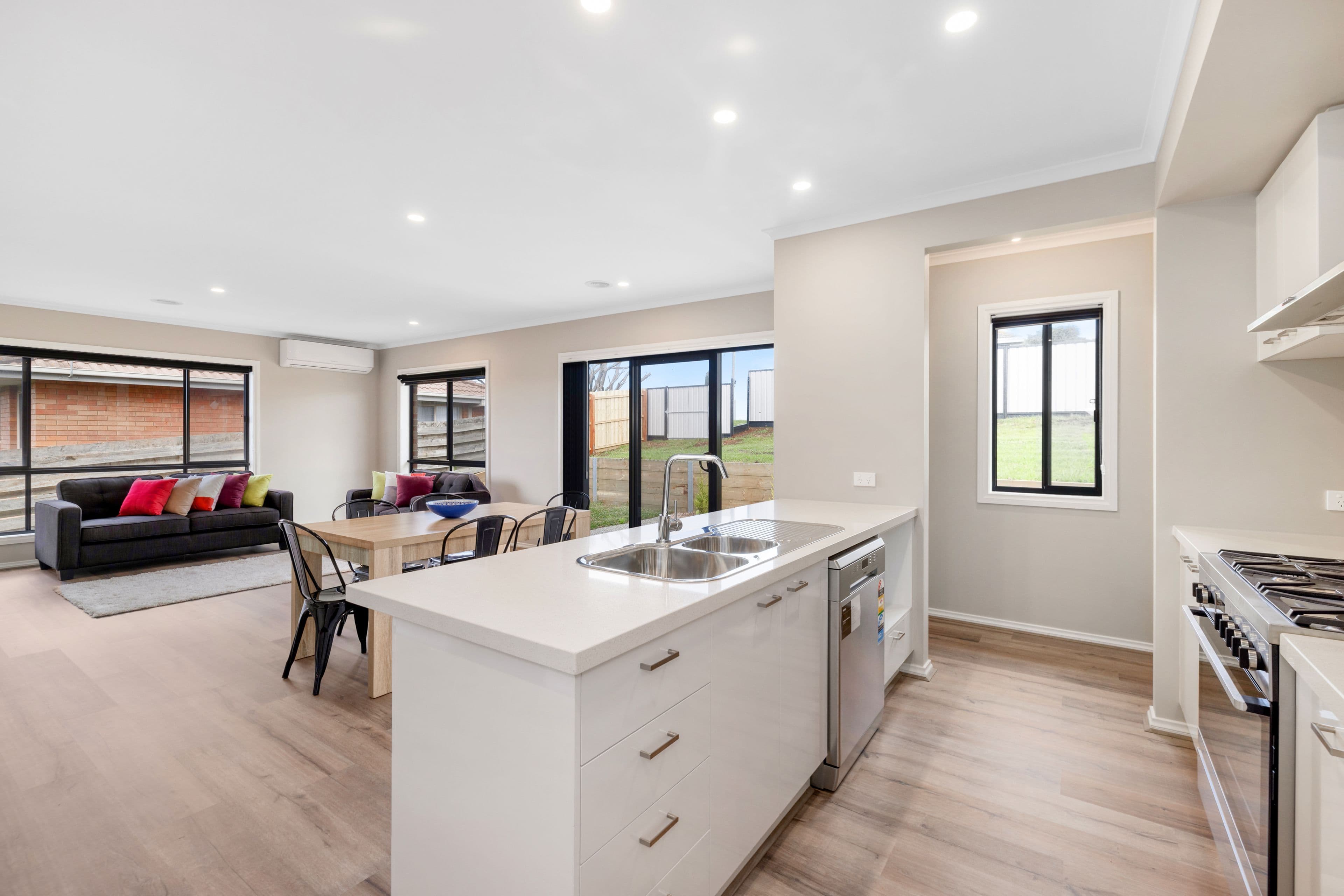42 Laverock Road, Warrnambool VIC 3280, Warrnambool - Thumbnail 4