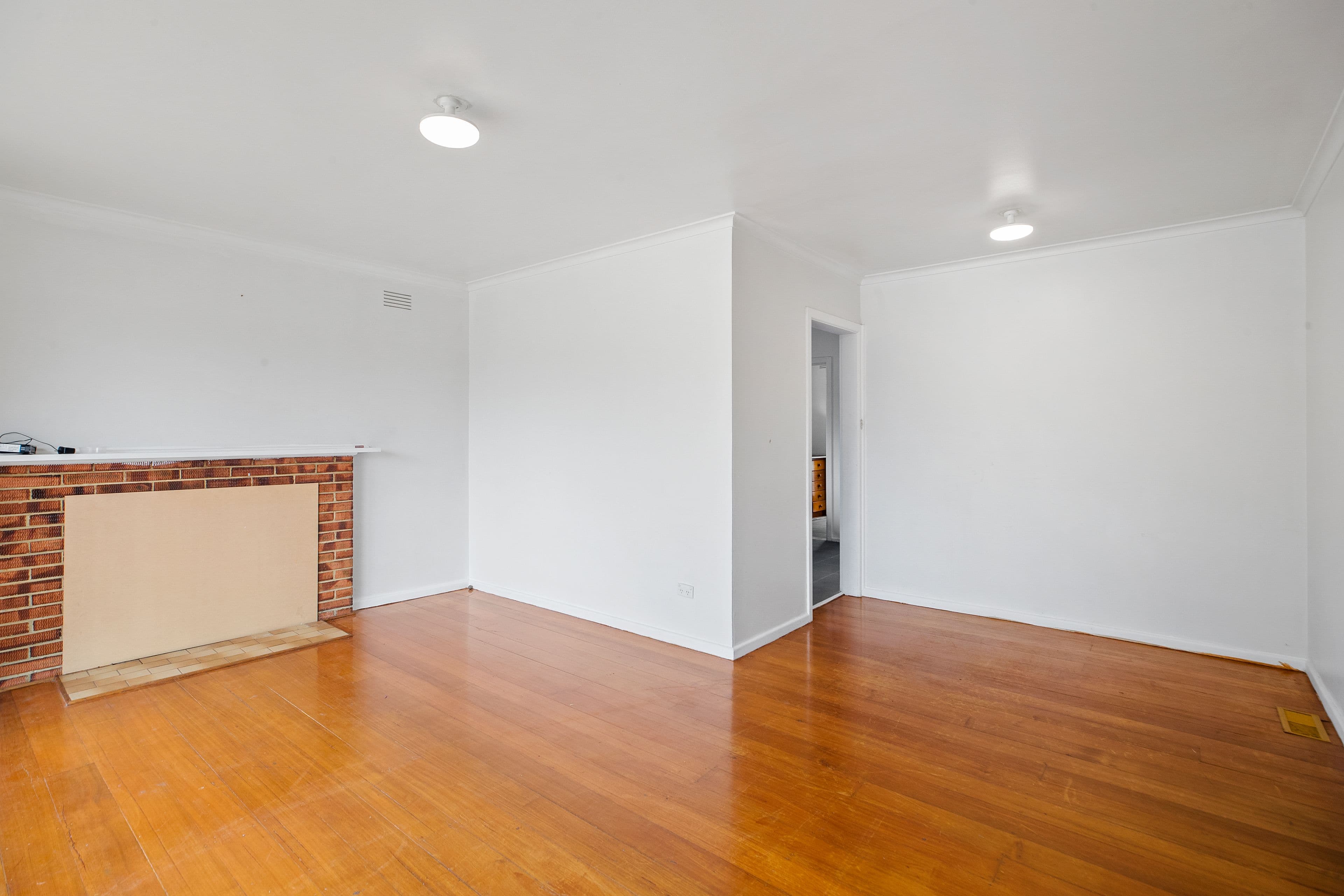 18 Cornhill Street, Ferntree Gully VIC 3156, Ferntree Gully - Thumbnail 3