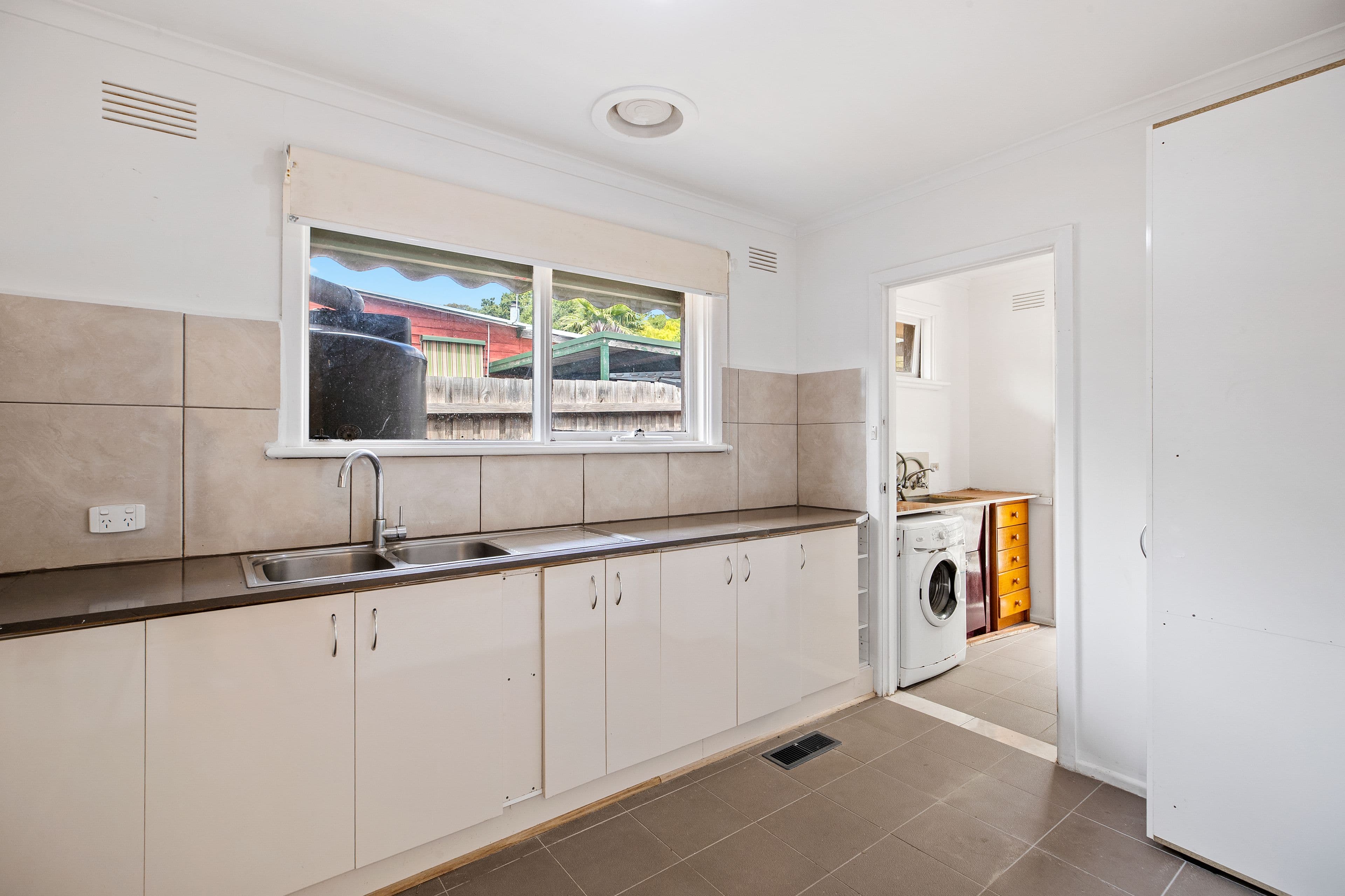 18 Cornhill Street, Ferntree Gully VIC 3156, Ferntree Gully - Thumbnail 5