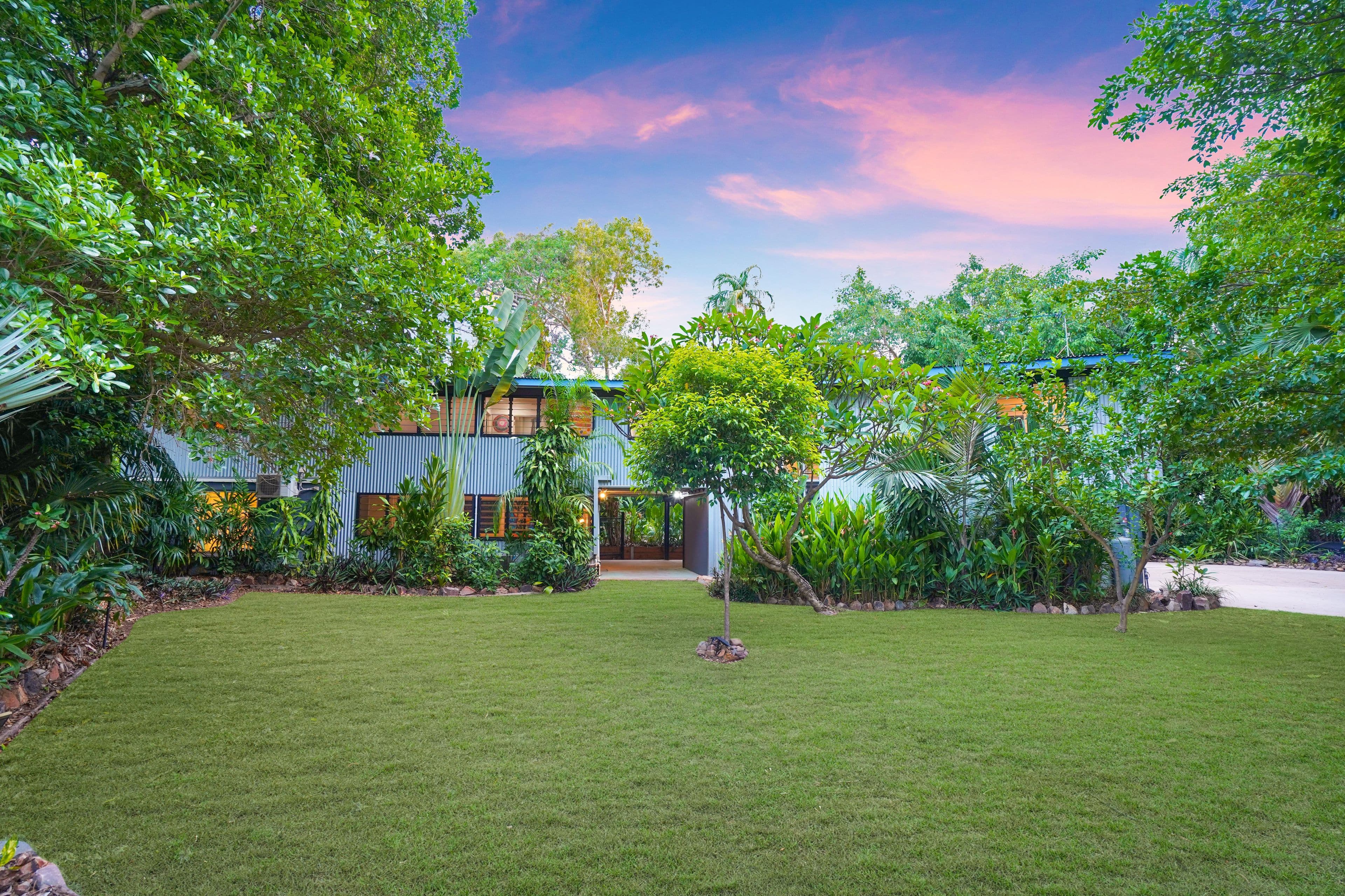 8 Cooper Street, Fannie Bay NT 0820, Fannie Bay - Thumbnail 2