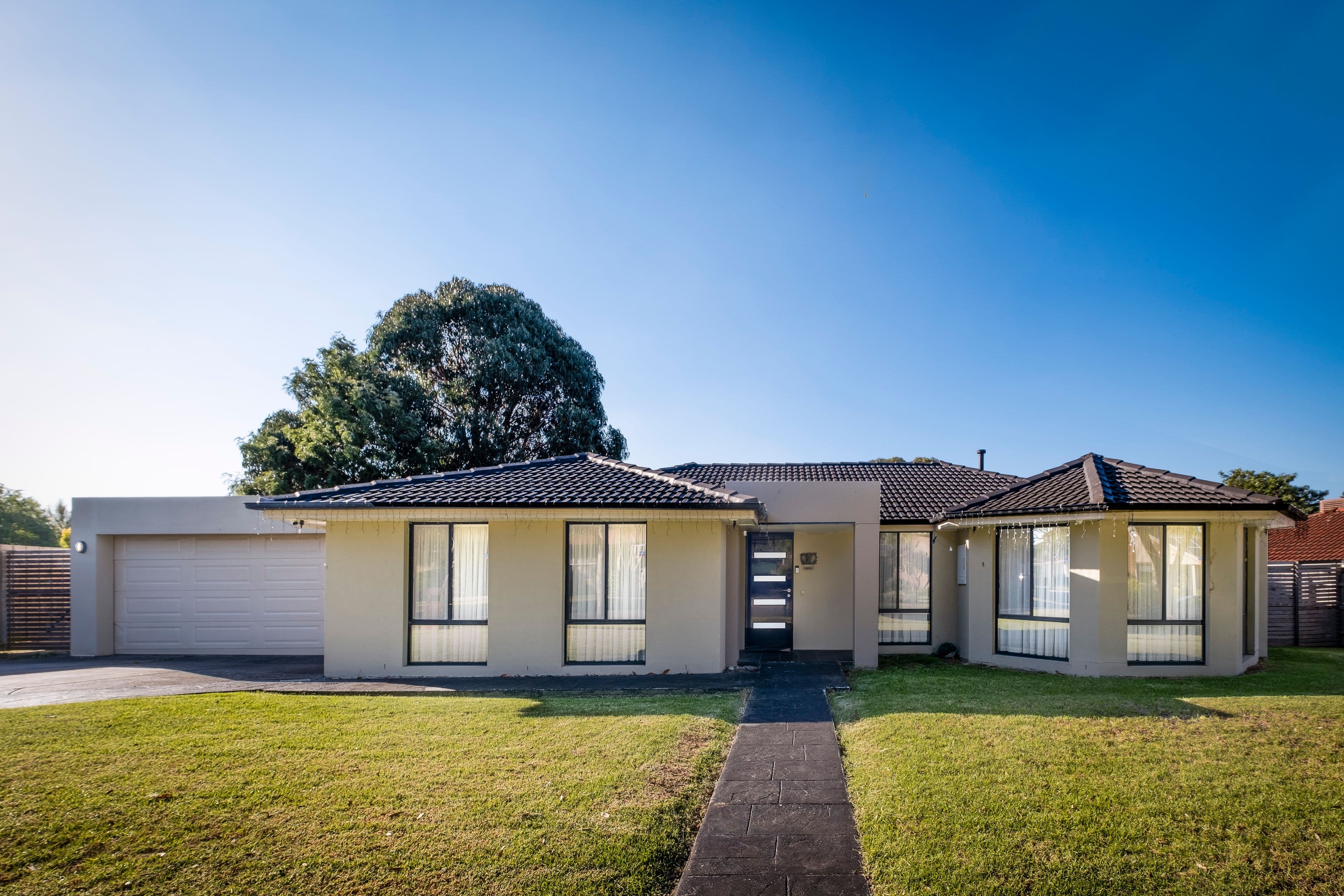 4 Hawksburn Crescent, Wantirna South VIC 3152, Wantirna South - Image 1