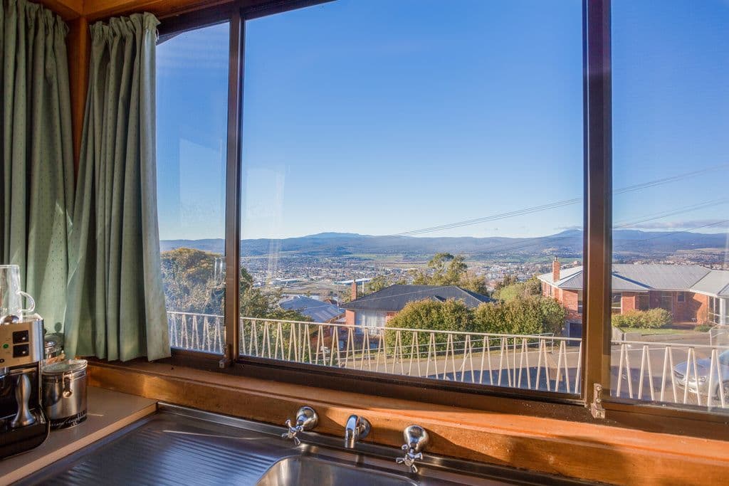 14 Denman Road, TREVALLYN TAS 7250, Trevallyn - Thumbnail 6