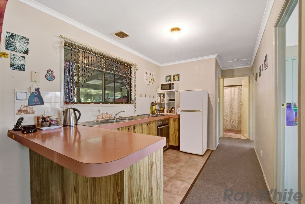19 Central Avenue, Deception Bay QLD 4508, Deception Bay - Thumbnail 2