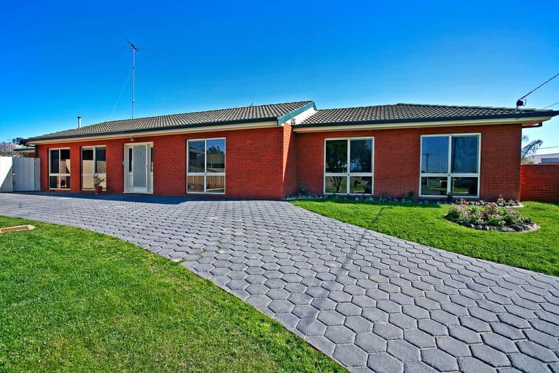 5 Raydon Court, GROVEDALE VIC 3216, Grovedale - Image 1