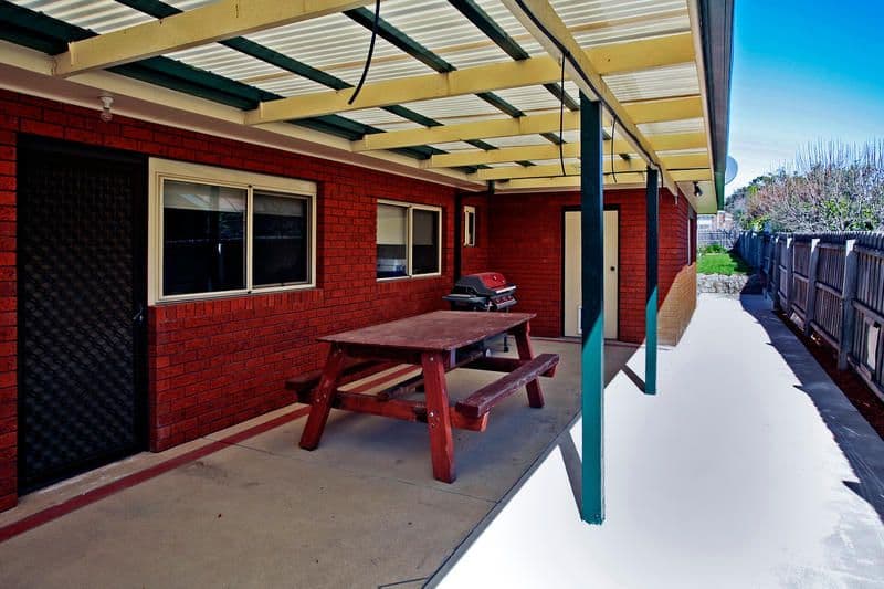 5 Raydon Court, GROVEDALE VIC 3216, Grovedale - Thumbnail 2