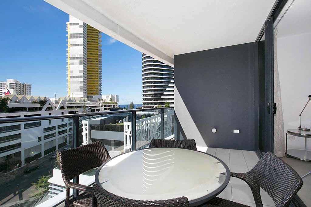 20504 'The Oracle' 4 Charles Avenue, Broadbeach QLD 4218, Broadbeach - Thumbnail 2