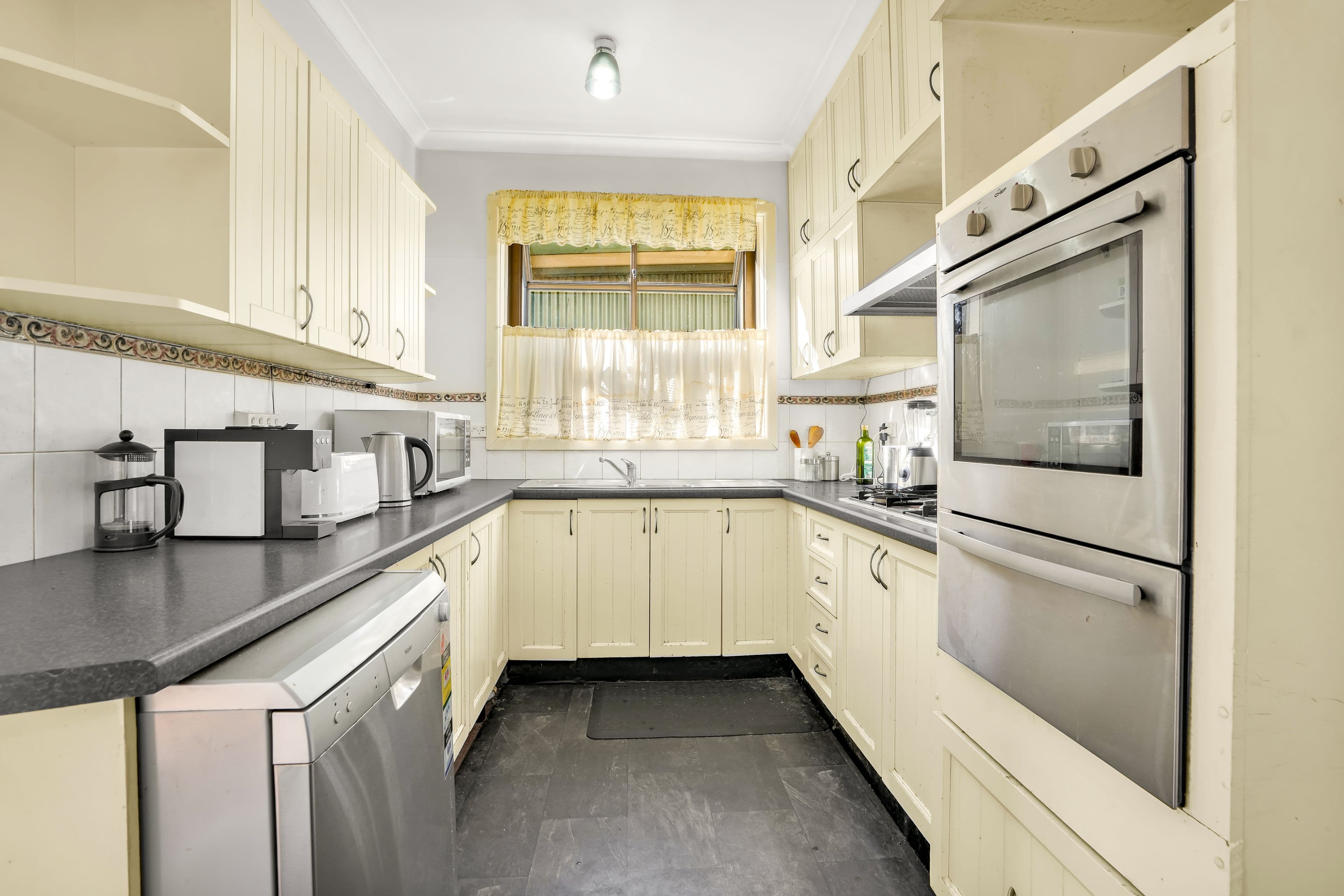 33 Oregon Street, Blacktown NSW 2148, Blacktown - Thumbnail 3