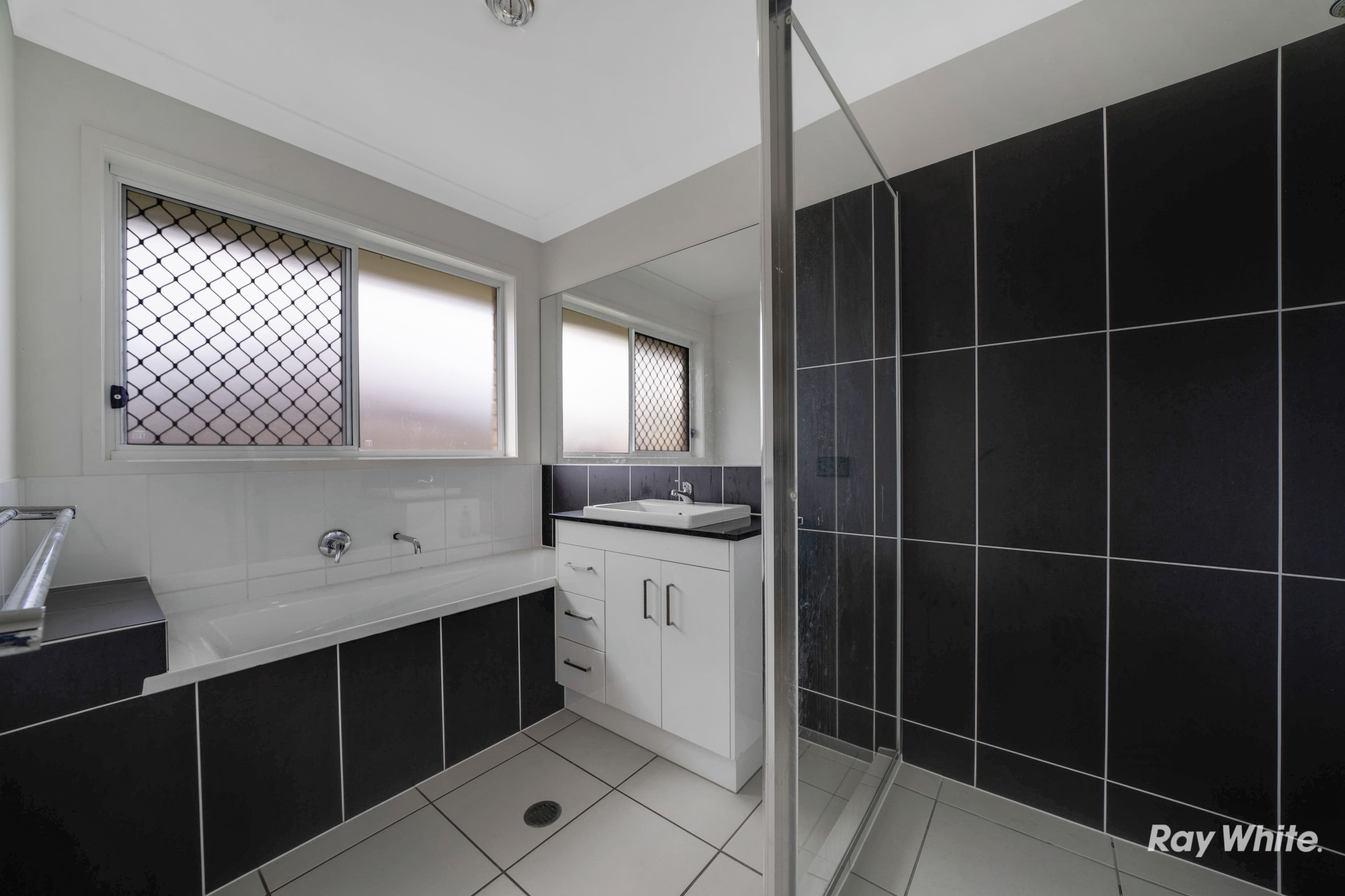 34 Reserve Drive, FLAGSTONE QLD 4280, Flagstone - Thumbnail 8