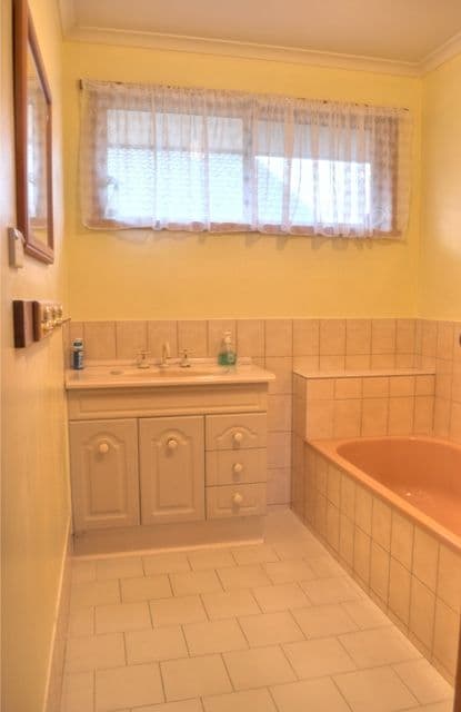 30 McKiernan Road, WARRNAMBOOL VIC 3280, Warrnambool - Thumbnail 3