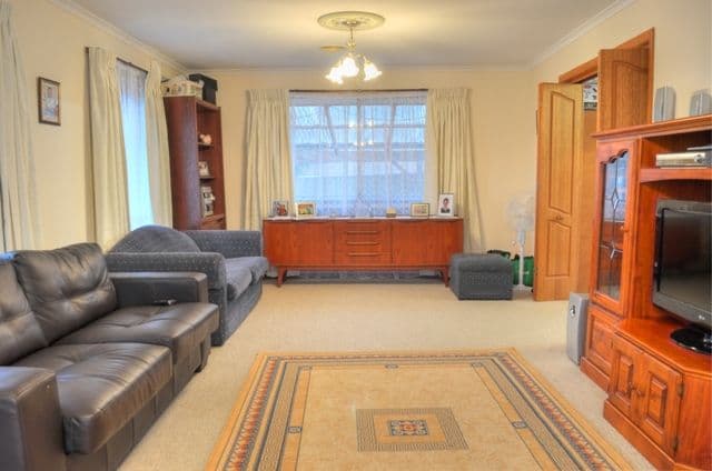 30 McKiernan Road, WARRNAMBOOL VIC 3280, Warrnambool - Thumbnail 5