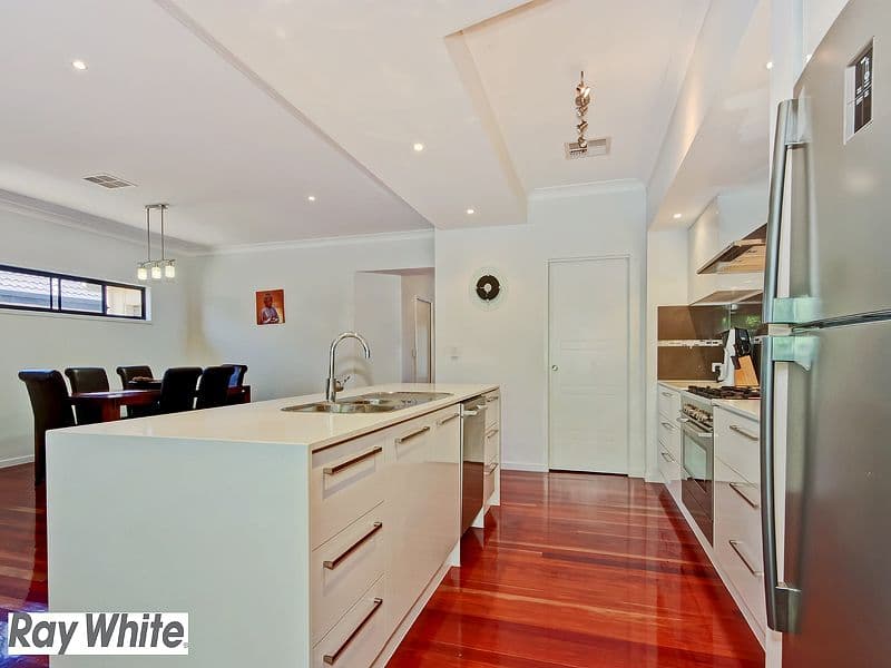 48 Mackintosh Drive, NORTH LAKES QLD 4509, North Lakes - Thumbnail 3
