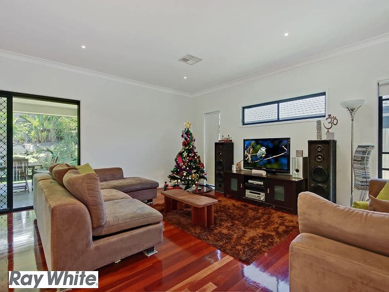 48 Mackintosh Drive, NORTH LAKES QLD 4509, North Lakes - Thumbnail 4