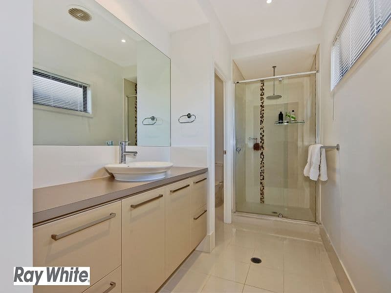 48 Mackintosh Drive, NORTH LAKES QLD 4509, North Lakes - Thumbnail 6