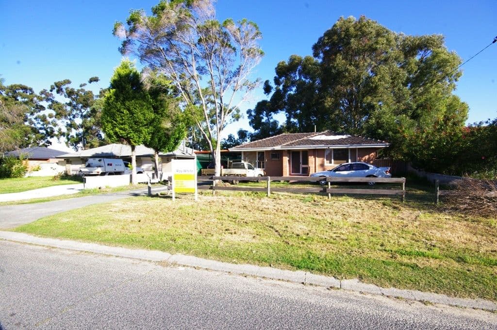 8 Connell Way, GIRRAWHEEN WA 6064, Girrawheen - Thumbnail 2