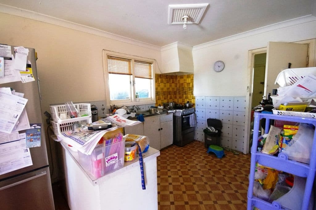 8 Connell Way, GIRRAWHEEN WA 6064, Girrawheen - Thumbnail 4