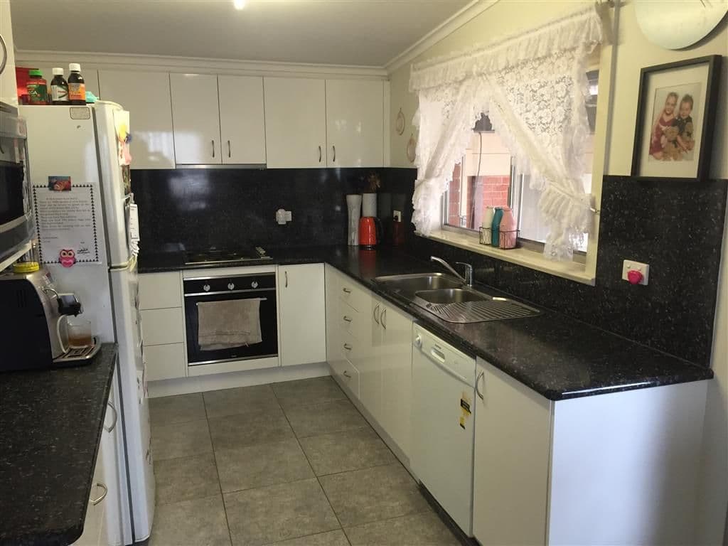 43 Dalhunty Street, Tumut - Thumbnail 2