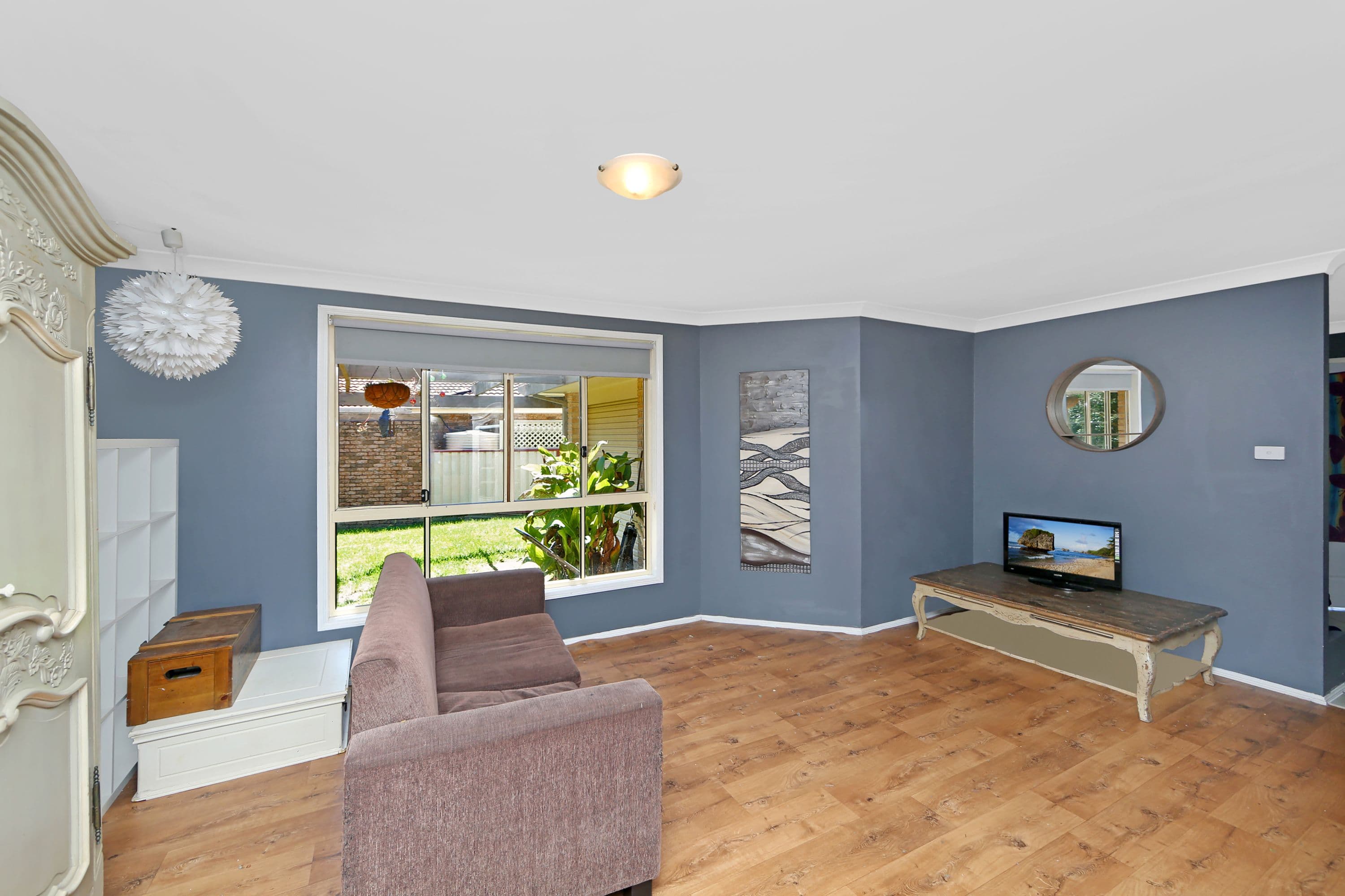 17 Derwent Drive, Lake Haven - Thumbnail 3
