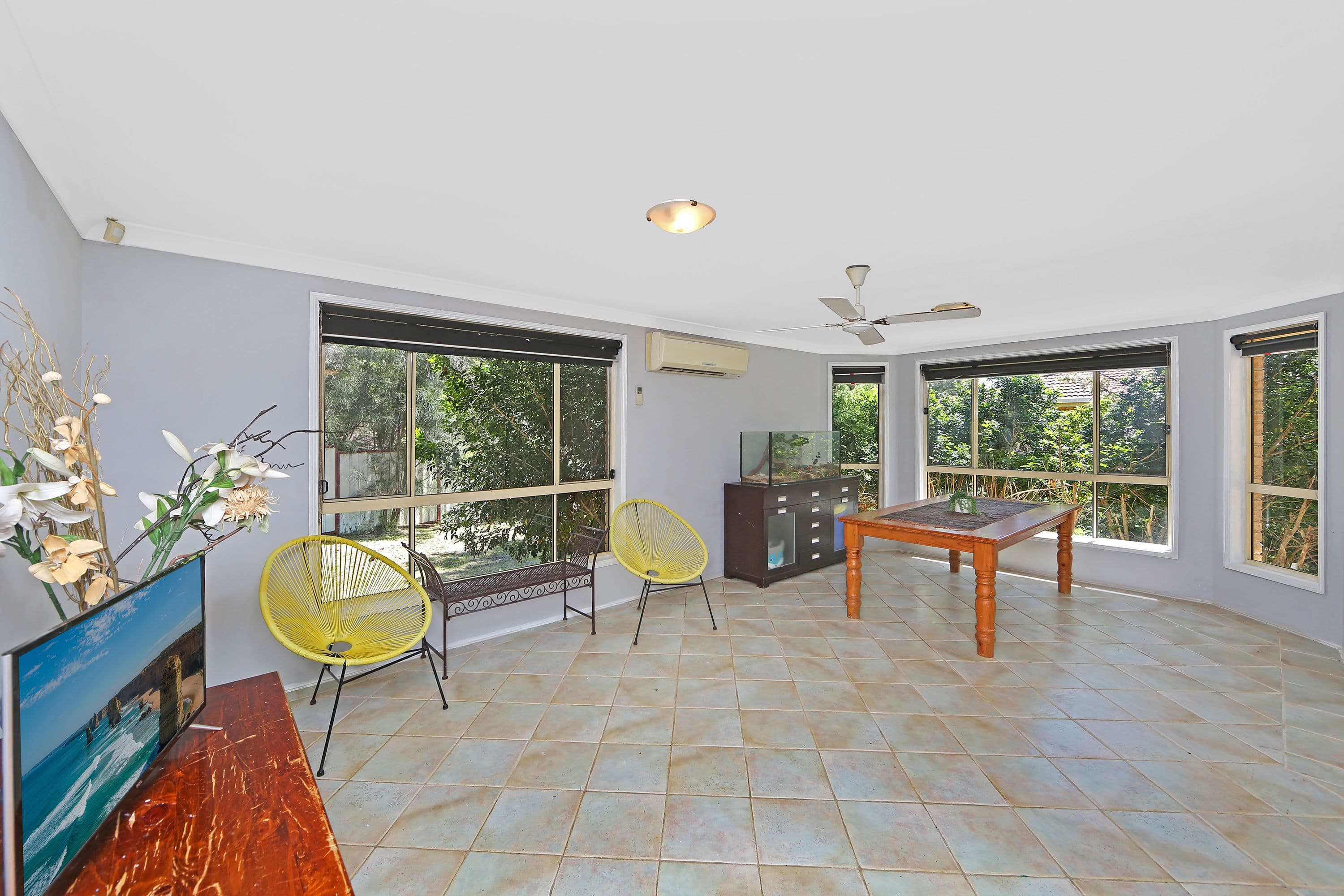 17 Derwent Drive, Lake Haven - Thumbnail 5