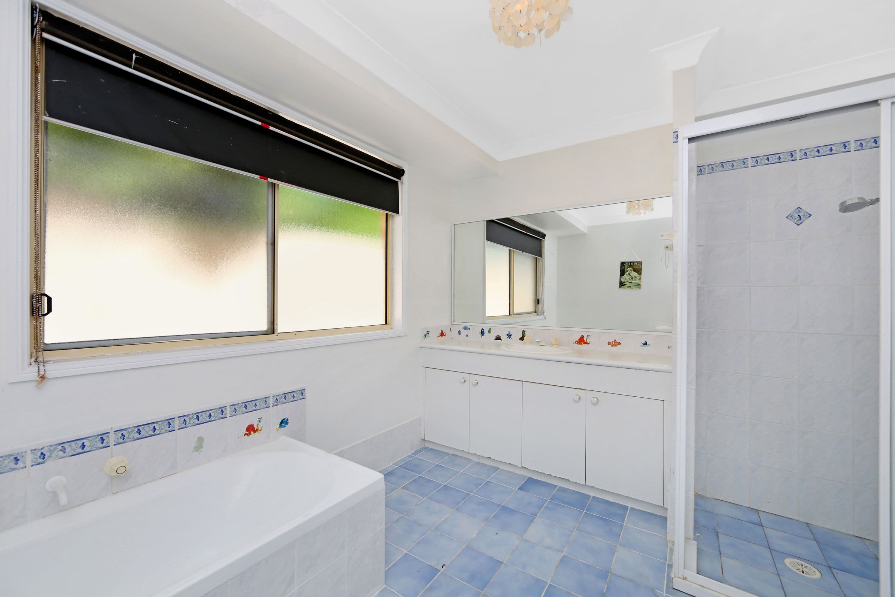 17 Derwent Drive, Lake Haven - Thumbnail 7