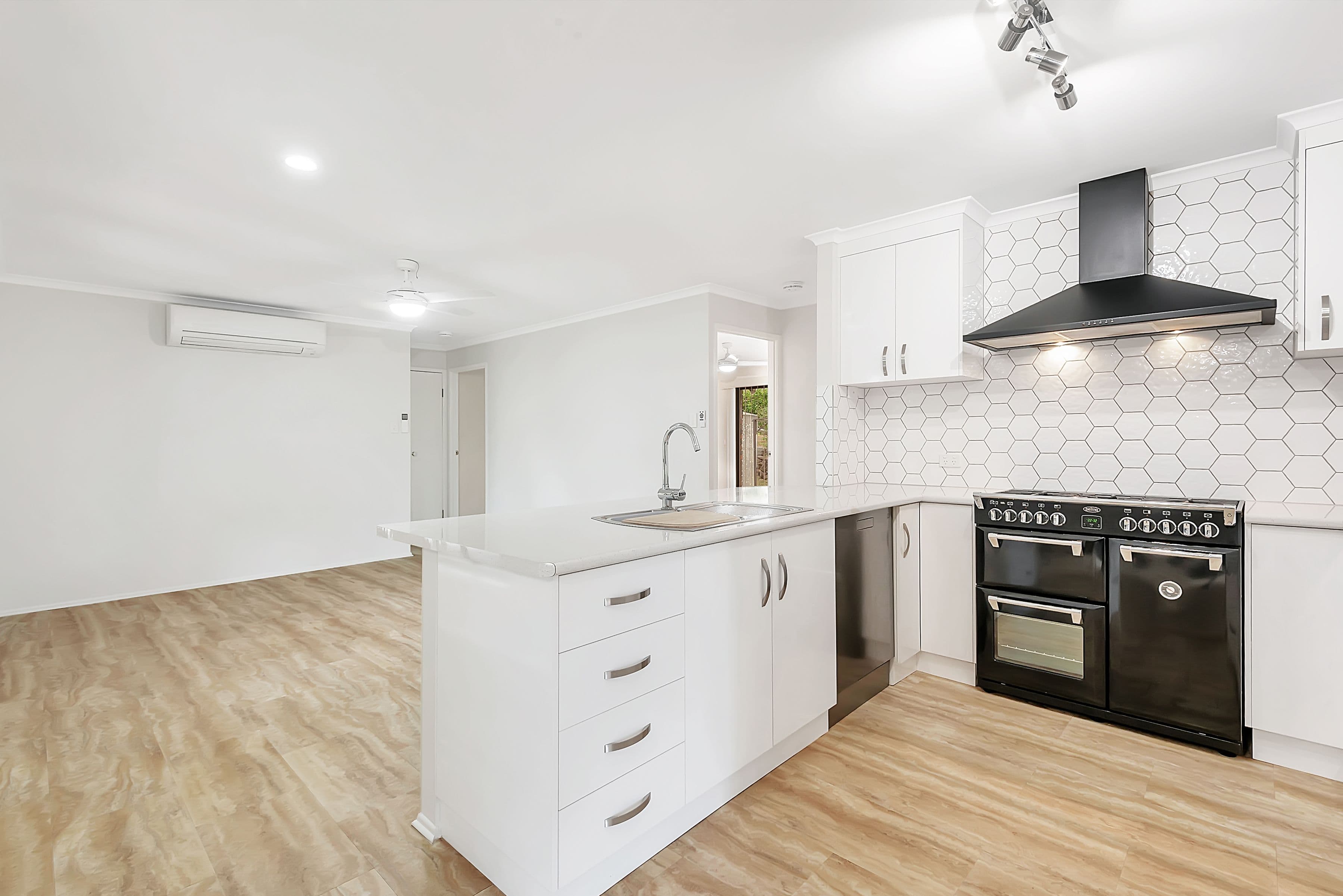 139 Warkon Street, Greenmount QLD 4359, Greenmount - Thumbnail 5