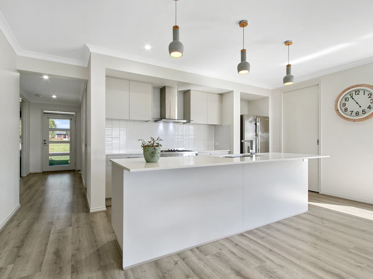 18 Paige Avenue, Traralgon VIC 3844, Traralgon - Thumbnail 3