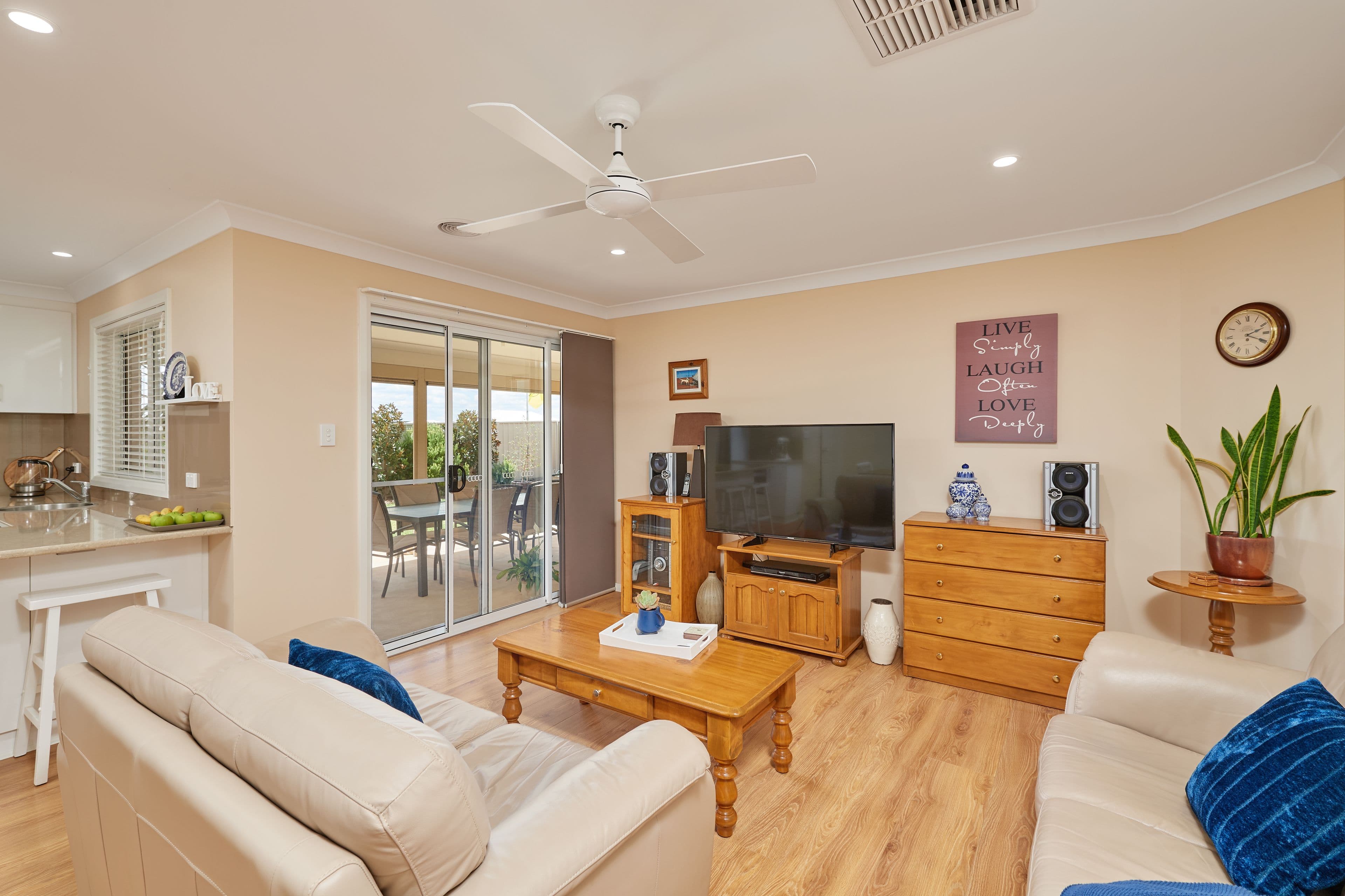 5 Hilton Place, Junee NSW 2663, Junee - Thumbnail 5