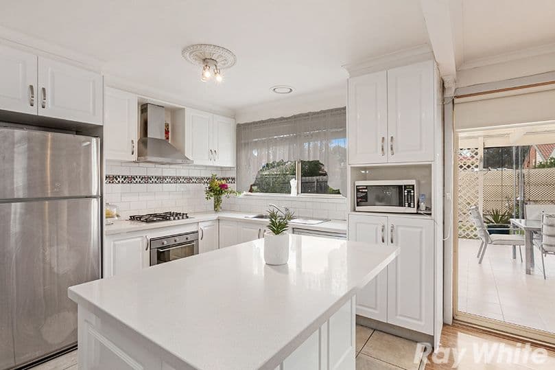 4 Walsh Court, Mill Park VIC 3082, Mill Park - Thumbnail 3
