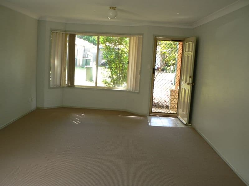 33 Benbek Circuit, SUNNYBANK HILLS QLD 4109, Sunnybank Hills - Thumbnail 2