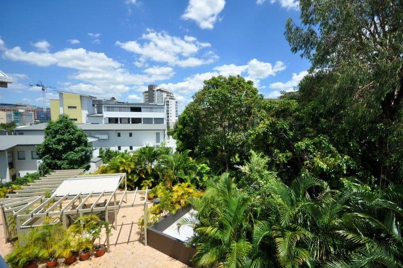 296 Vulture Street, KANGAROO POINT QLD 4169, Kangaroo Point - Image 1