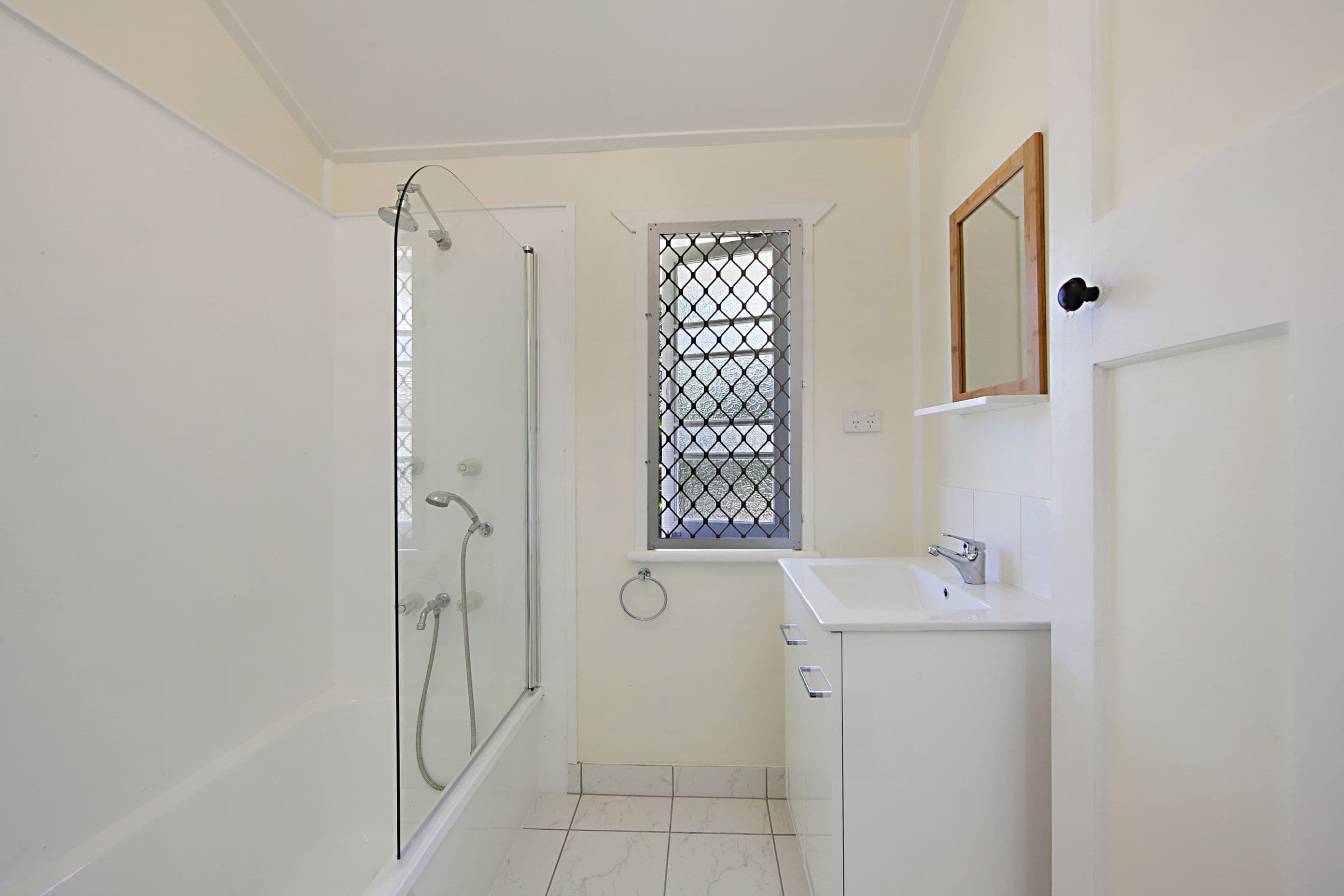 24 Carmody Street, Hermit Park QLD 4812, Hermit Park - Thumbnail 5