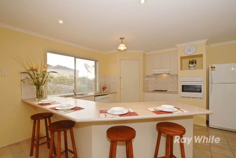 77 Sasses Avenue, BAYSWATER VIC 3153, Bayswater - Thumbnail 4