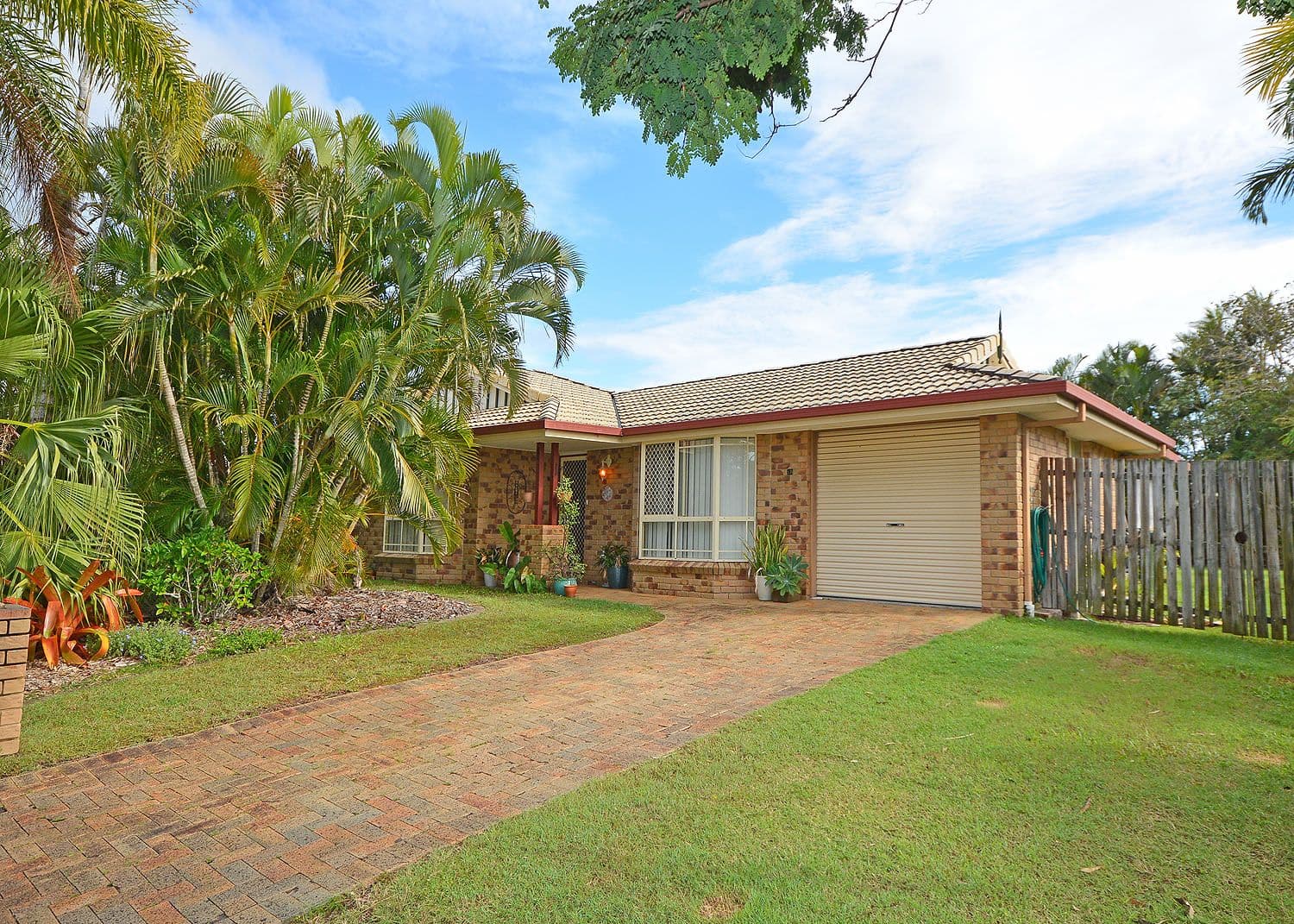 15 Thornbill Drive, Eli Waters QLD 4655, Eli Waters - Image 1