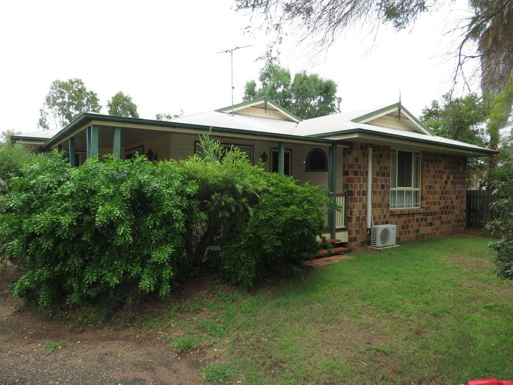 7 Buchholz, Emerald QLD 4720, Emerald - Image 1