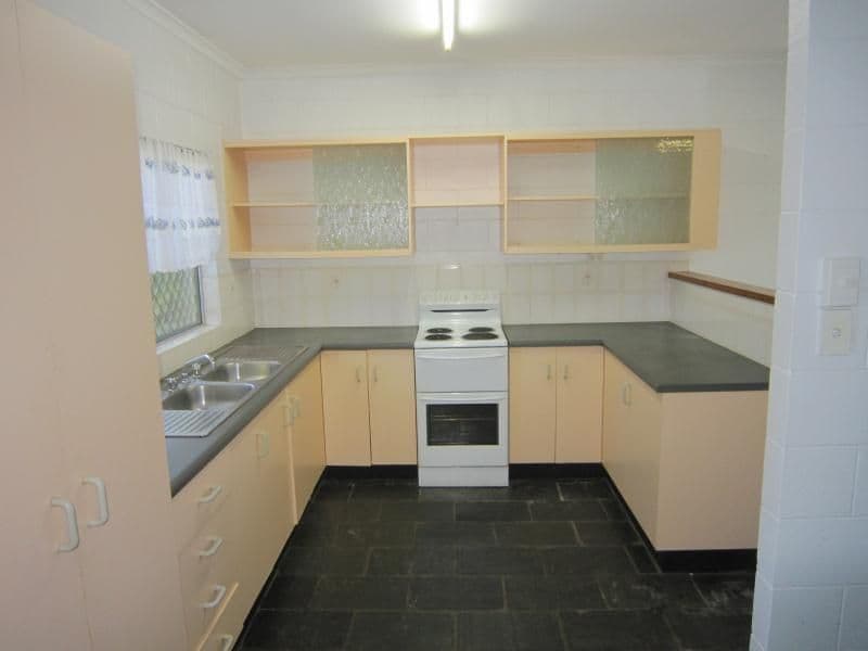 20 Bounty Close, BENTLEY PARK QLD 4869, Bentley Park - Thumbnail 4