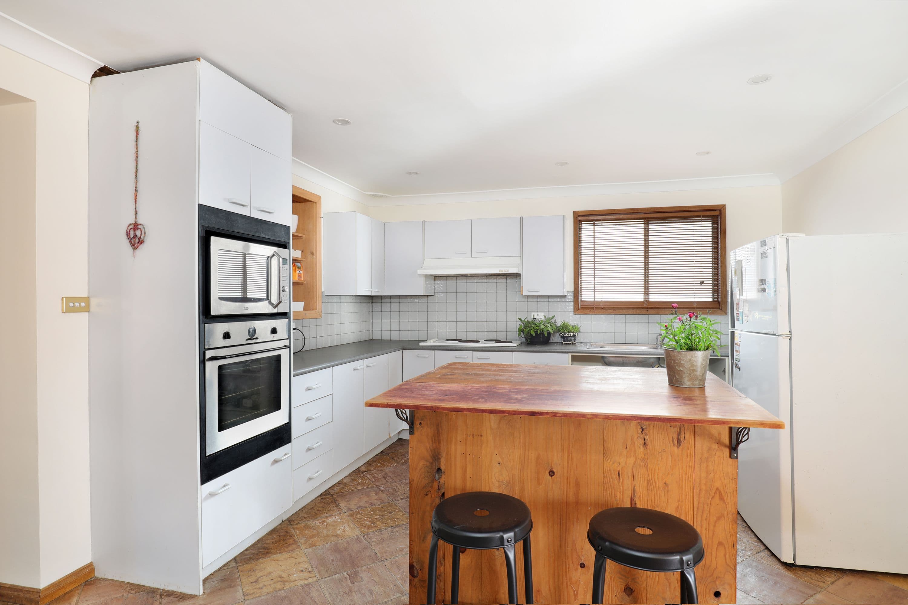 19 Gladstan Avenue, Katoomba NSW 2780, Katoomba - Thumbnail 4