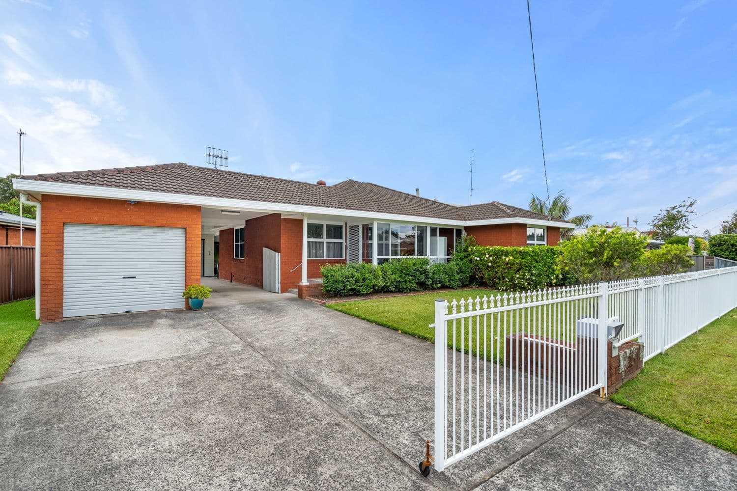 4 Endeavour Drive, Long Jetty NSW 2261, Long Jetty - Image 1
