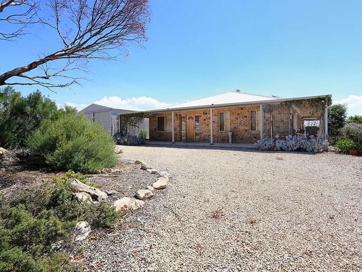 11 Gloria Street, Ardrossan SA 5571, Ardrossan - Thumbnail 2
