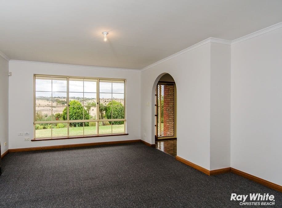 6 Featherstone Drive, Huntfield Heights SA 5163, Huntfield Heights - Thumbnail 3