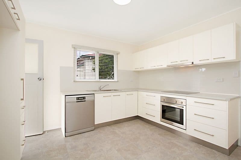 62 Thomas Street, SHERWOOD QLD 4075, Sherwood - Thumbnail 2