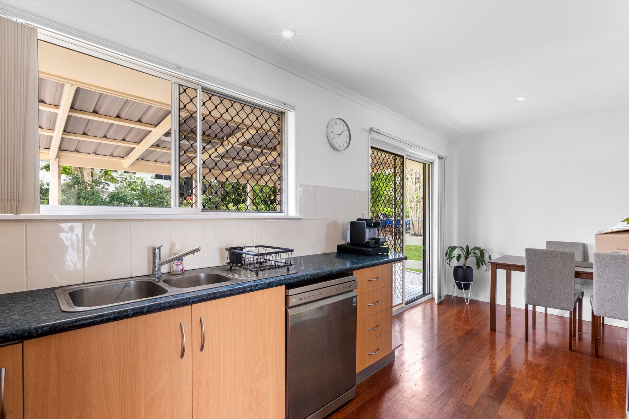 17 Peterglen Street, Wishart QLD 4122, Wishart - Thumbnail 8