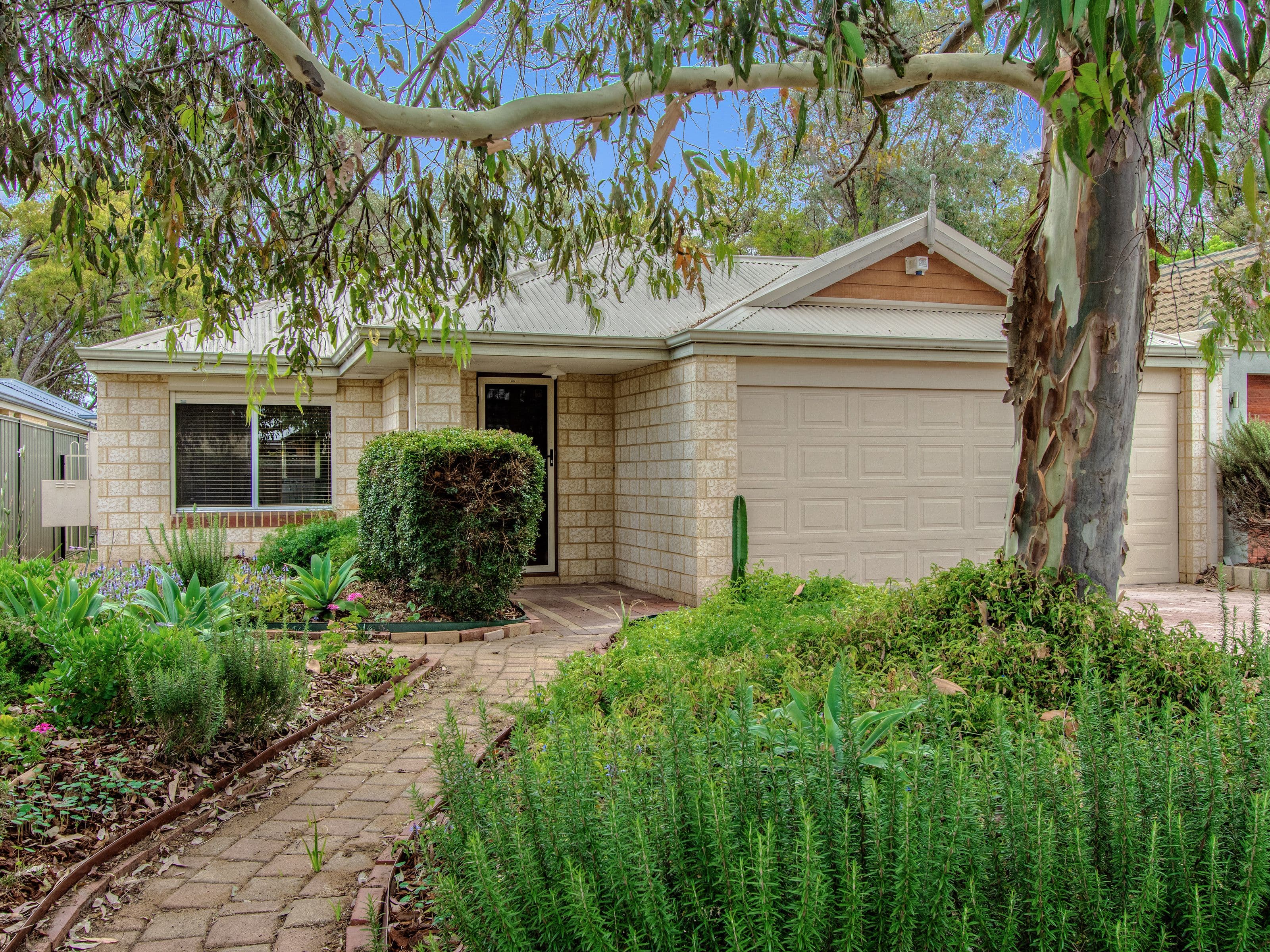 4 Hurley Way, Wellard WA 6170, Wellard - Image 1