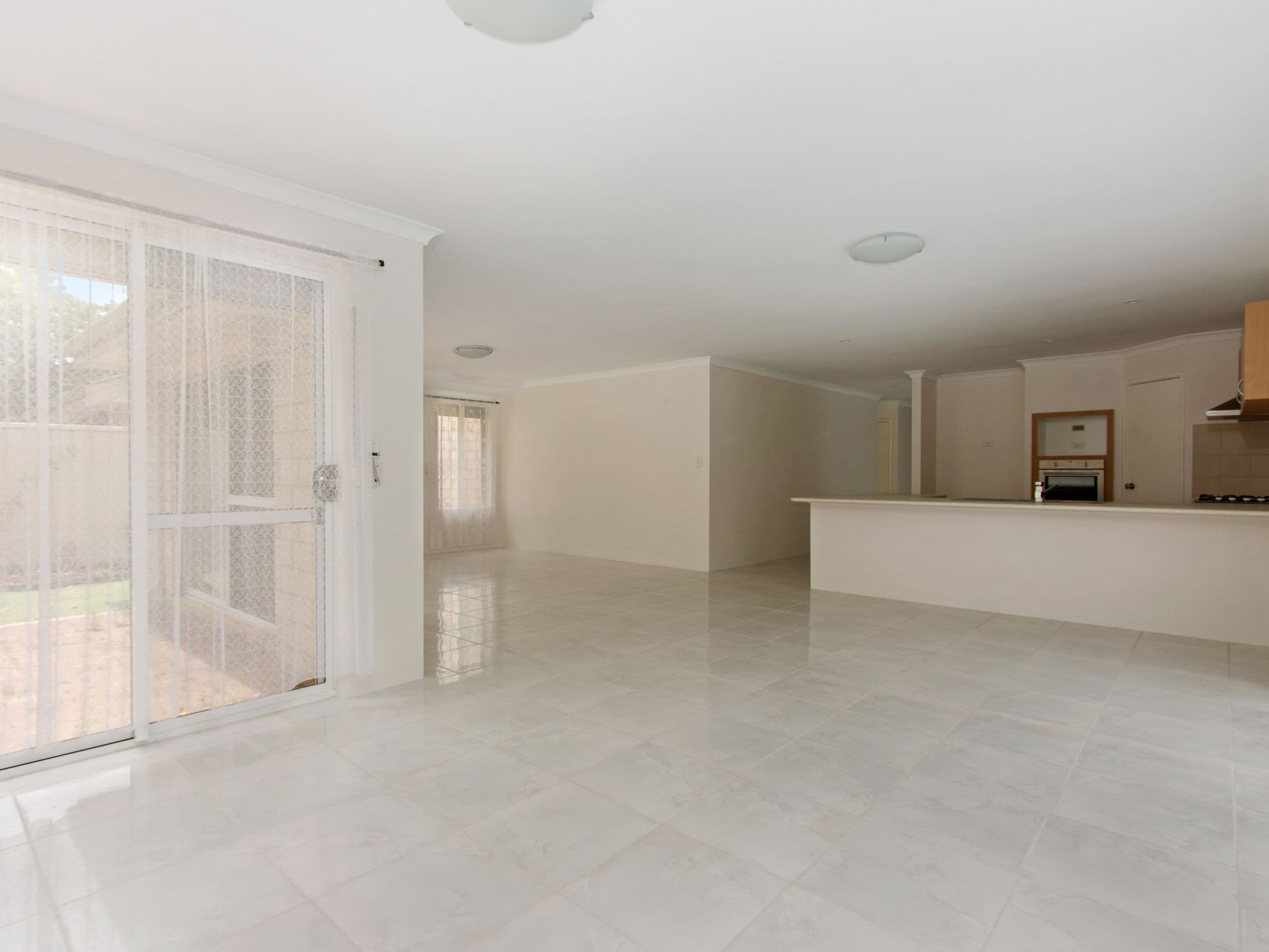 4 Hurley Way, Wellard WA 6170, Wellard - Thumbnail 3