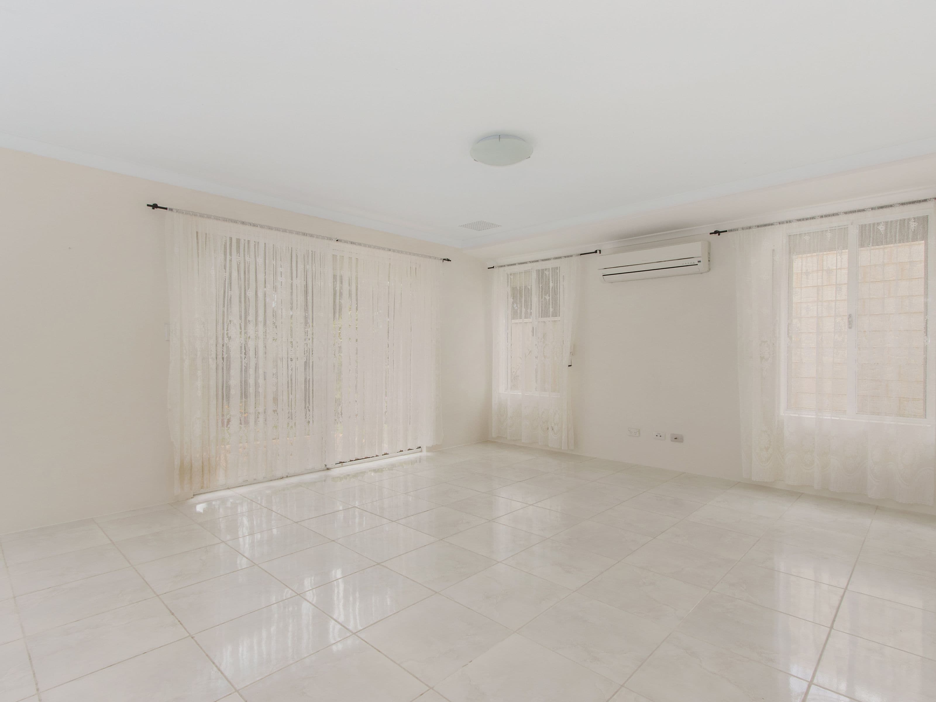 4 Hurley Way, Wellard WA 6170, Wellard - Thumbnail 7