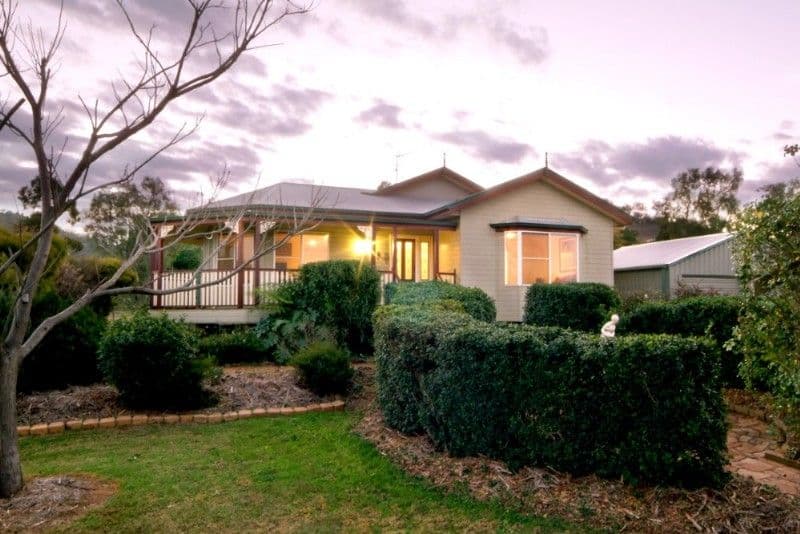 1 Carinya Court, GLENVALE QLD 4350, Glenvale - Image 1