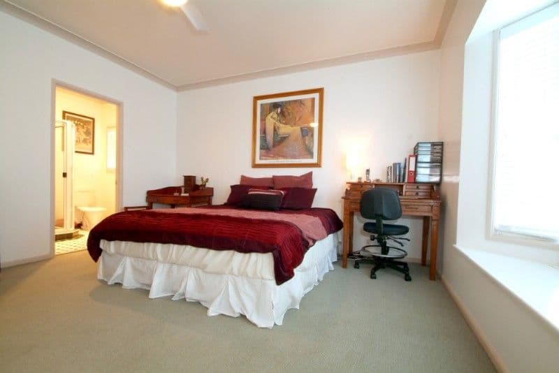 1 Carinya Court, GLENVALE QLD 4350, Glenvale - Thumbnail 5