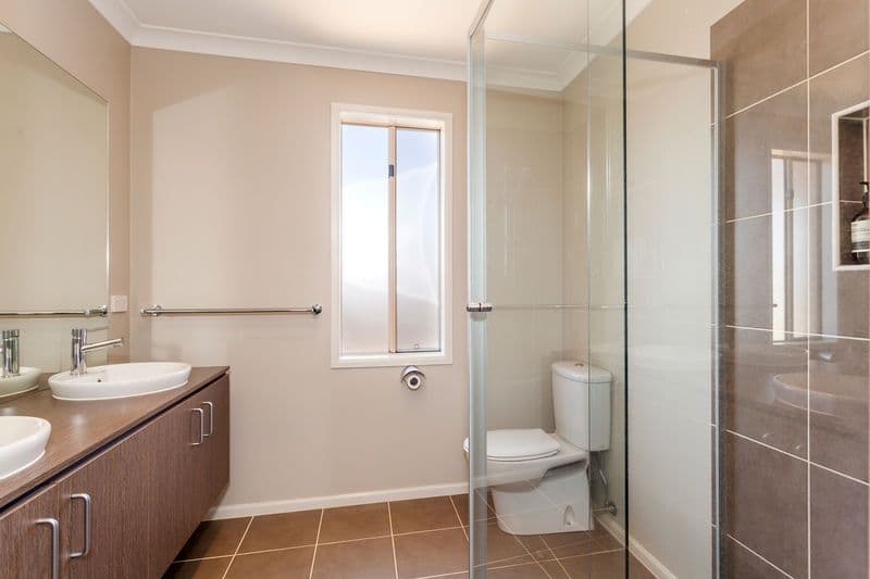18 Grenache Drive, WAURN PONDS VIC 3216, Waurn Ponds - Thumbnail 7