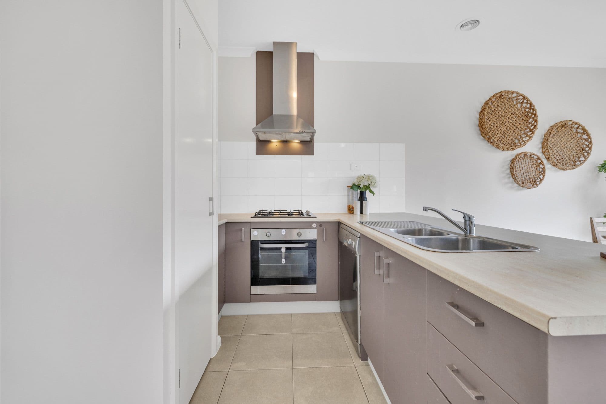 152 Eureka Drive, MANOR LAKES VIC 3024, Manor Lakes - Thumbnail 4