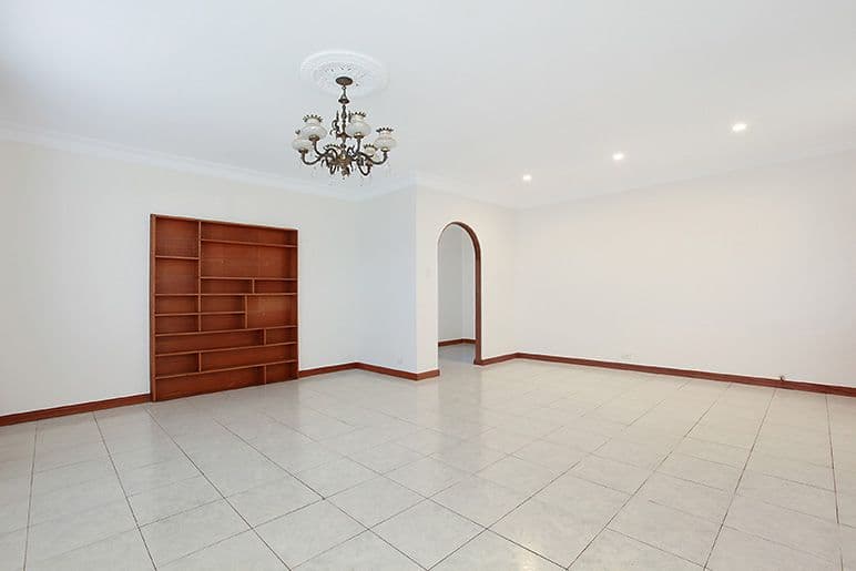 14 Monash Gardens, Pagewood - Thumbnail 2