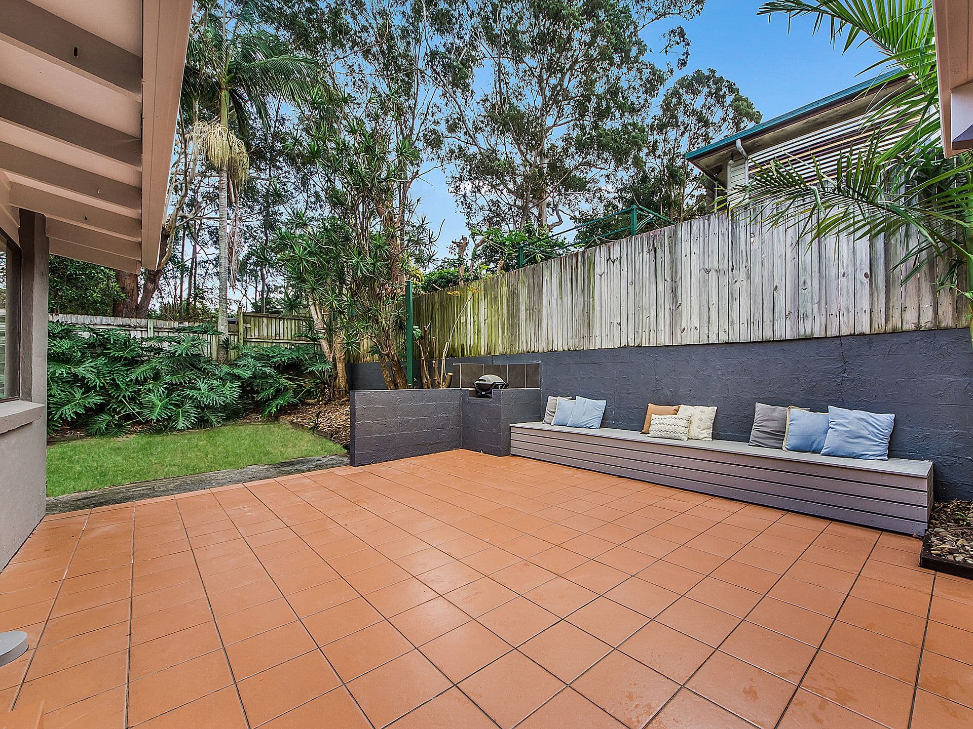 33 Boronia Drive, Southport QLD 4215, Southport - Thumbnail 4